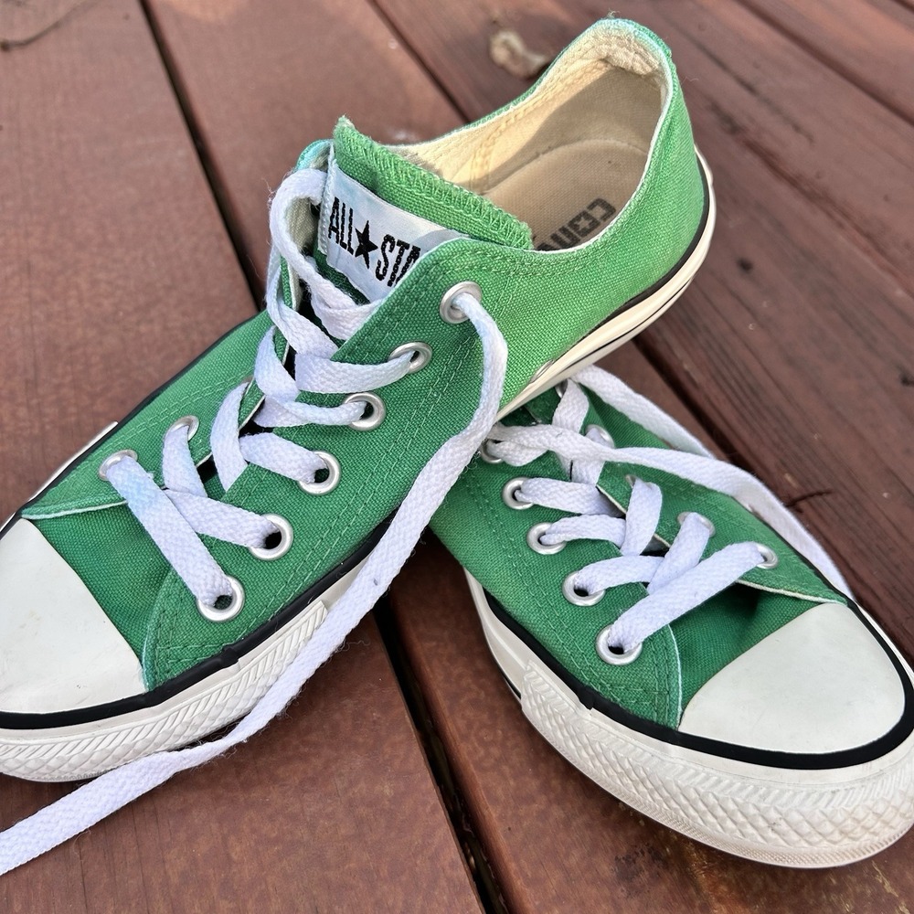 Converse Womens 7 Men's 5 Canvas Chuck Taylor All Star Low Top Sneakers